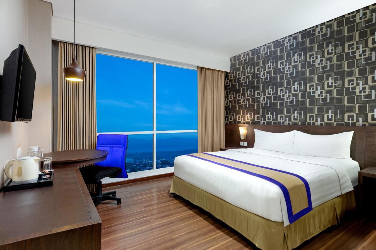 Aston Jember Hotel & Conference Center Exterior foto